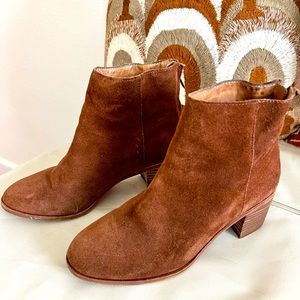 Madewell Chelsea Booties